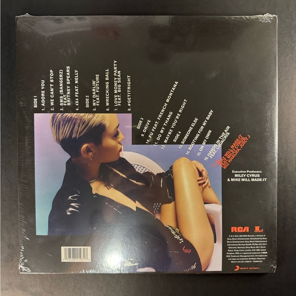 Miley Cyrus - Bangerz 10th Anniversary Edition Seaglass coloured Vinyl - Picture 2 of 2